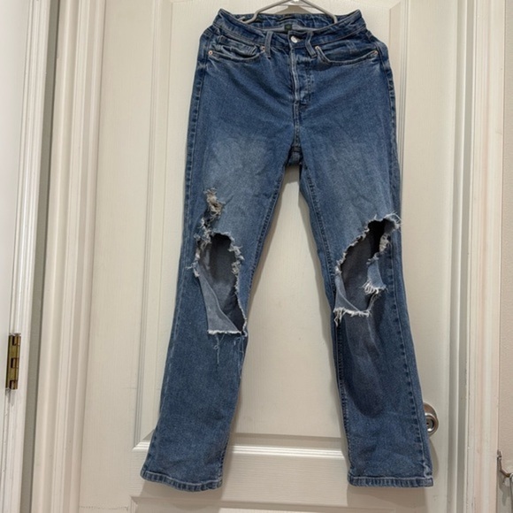 Wild Fable Women’s Ripped Jeans - Picture 1 of 9